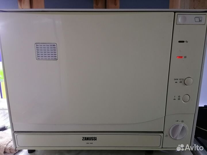 Посудомоечная машина Zanussi zdc 240