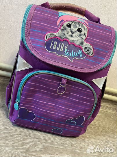 Рюкзак школьный