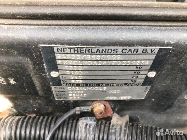 Разбор на запчасти Mitsubishi Carisma