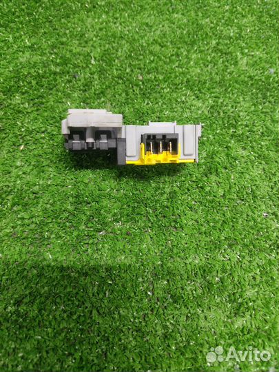 Устройство блокировки люка стиральной машины Candy