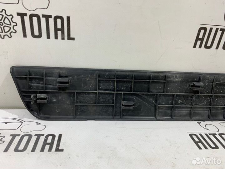 Накладка порога передняя левая Hyundai Elantra MD