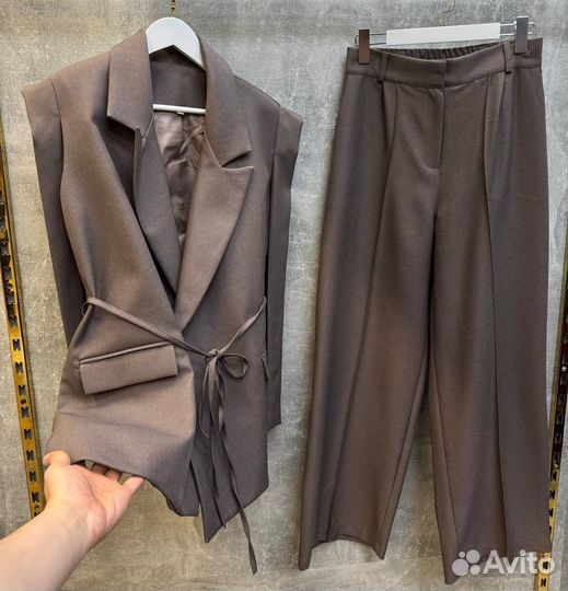 Трендовый костюм пиджак без рукавов + брюки
