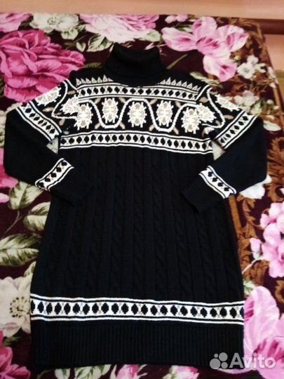 Удлинённый свитер