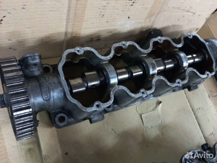 Opel C14NZ постель 90234971 распредвал крышка