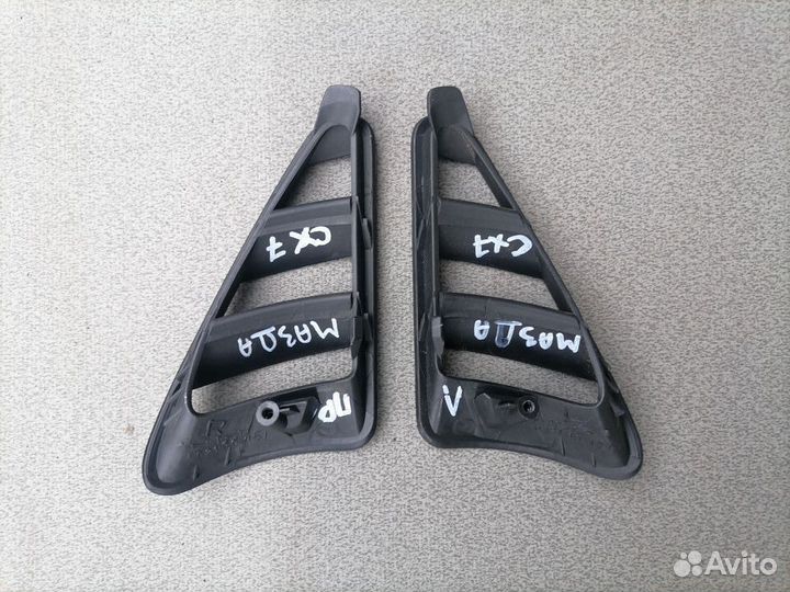 Накладка воздуховода для Mazda CX 7 2007-2012