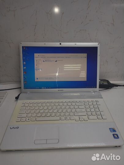 Sony Vaio VPC-EC4M1