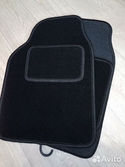 Коврики автомобильные ворсовые комплект