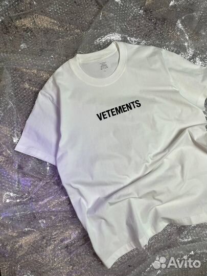 Футболки Vetements