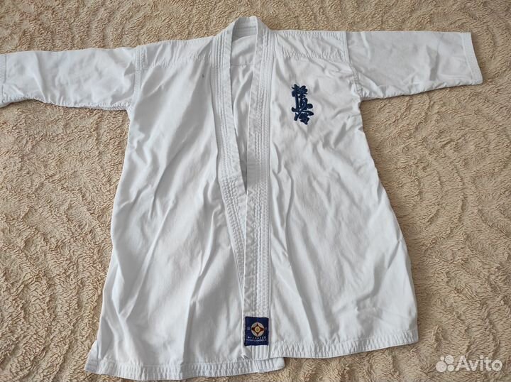 Кимоно и пояс карате Киокушинкай