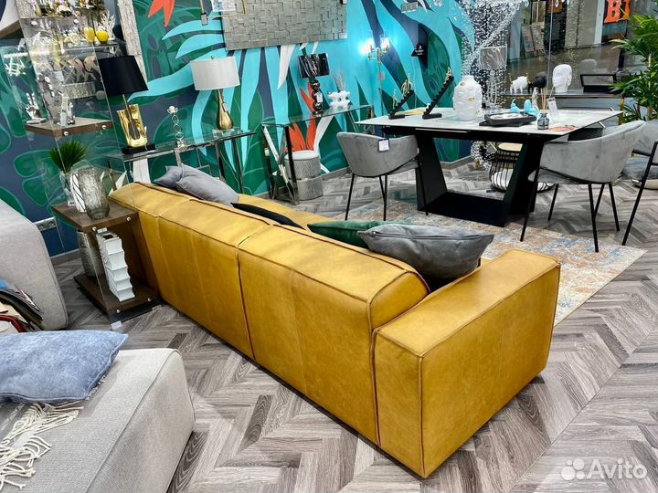 Диван из натуральной кожи