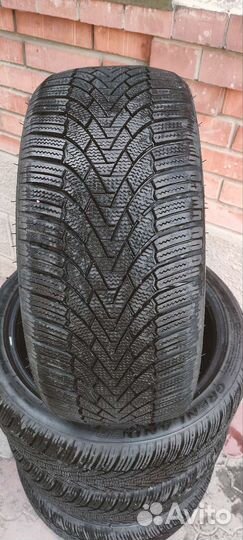 Greenland Catch Snow 225/40 R18