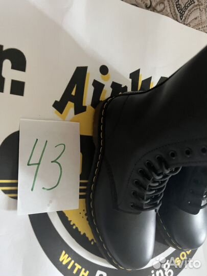 Ботинки Dr. Martens 1490, 43 размер