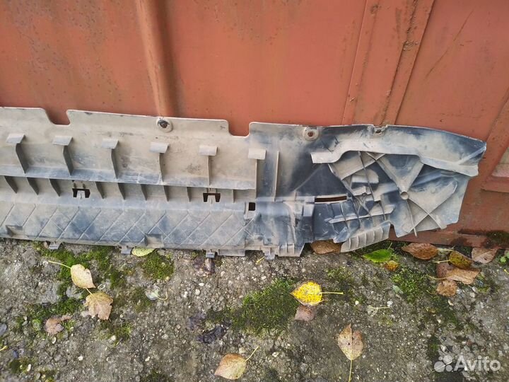 Пыльник переднего бампера Audi Q5 2