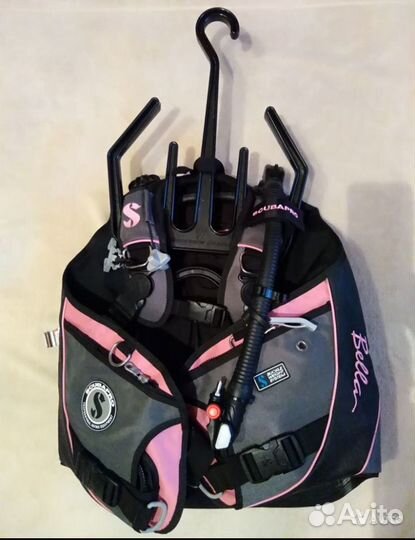 Компенсаторы плавучести с фирменными вешалками