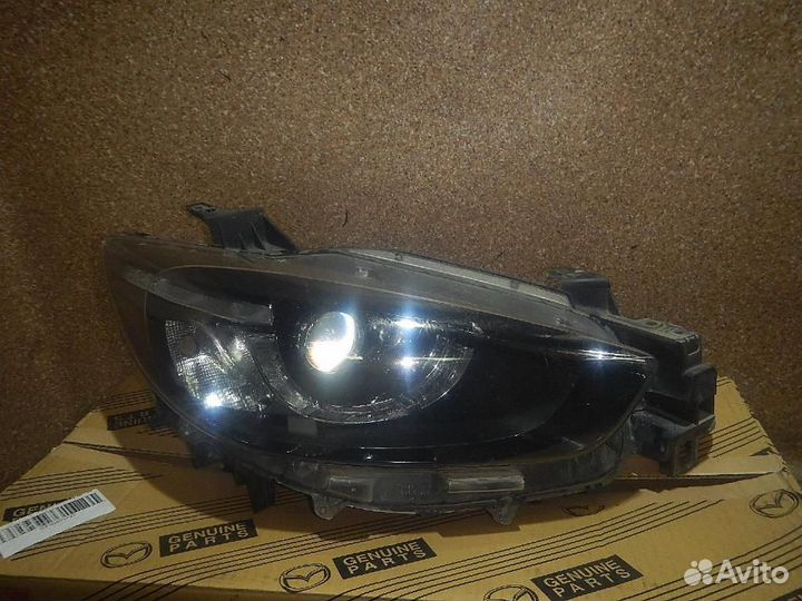 Фара правая Mazda CX-5