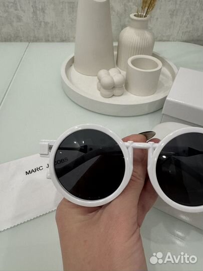 Солнцезащитные очки Marc Jacobs