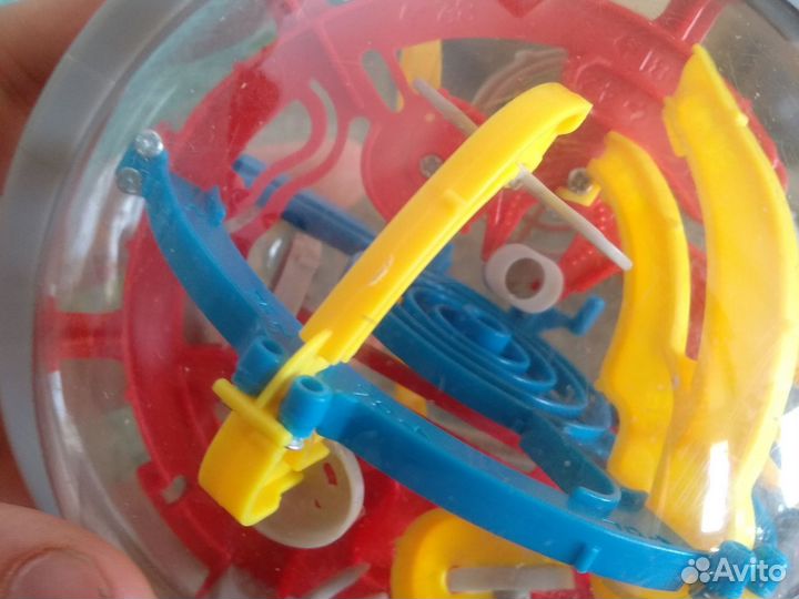 Шар-лабиринт