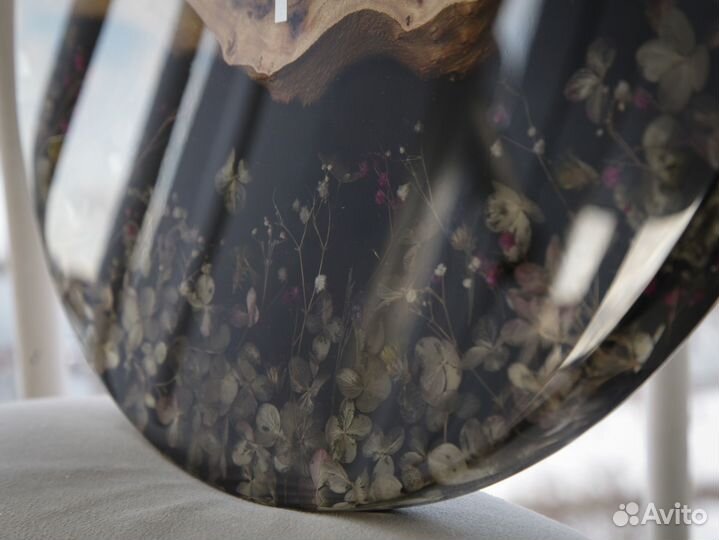 Часы из слэба капового карагача и эпоксидной смолы