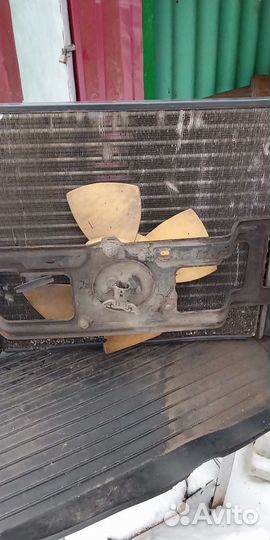 Электровентилятор и радиатор на Renault Symbol