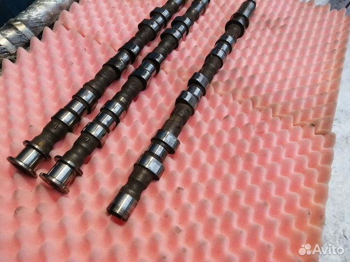 Распредвал двигателя 6G74 Mitsubishi Pajero