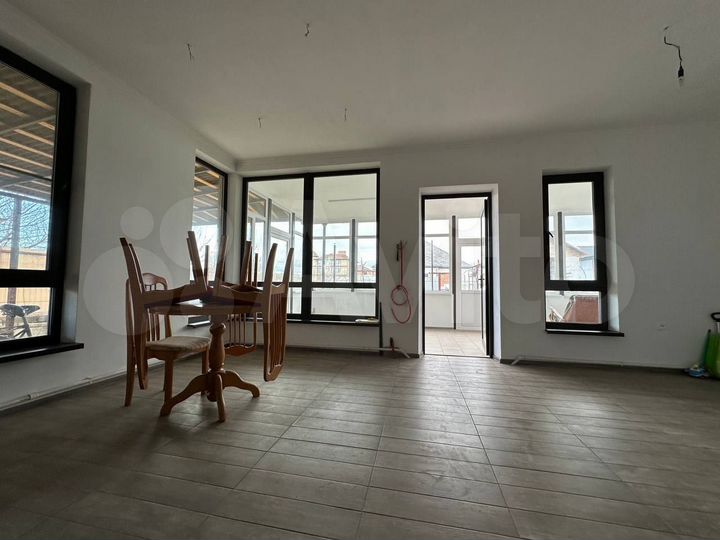 Дача 269,2 м² на участке 8,3 сот.