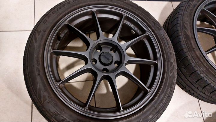 R18 Triangle TH201 Sportex 235/45, PCD 5x112 DIA 66.6