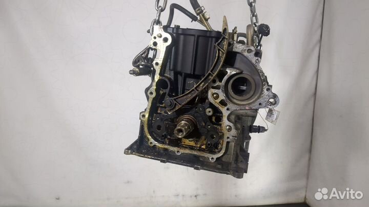 Блок цилиндров Toyota Corolla E12, 2003