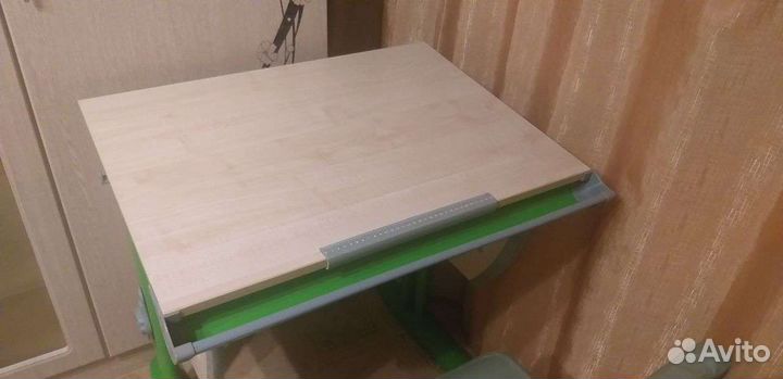 Парта Останка и стул: комплект