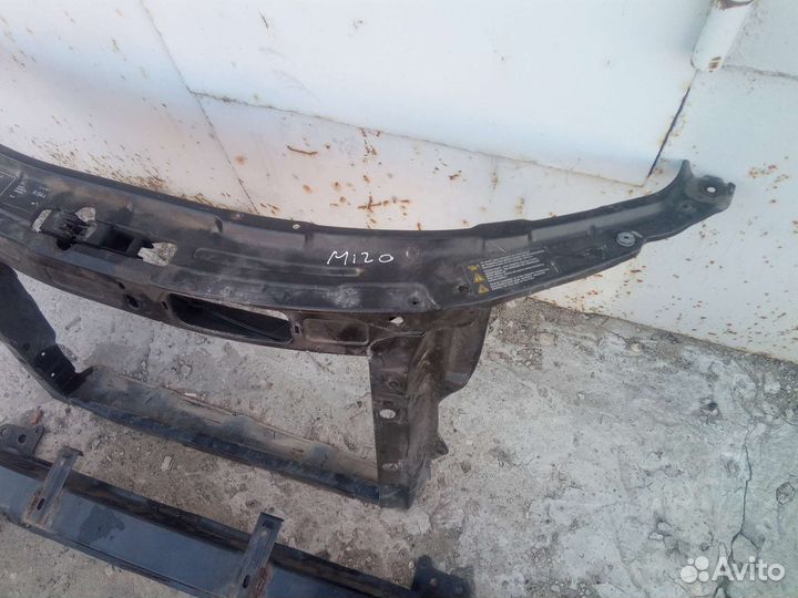 Усилитель бампера и телевизор Skoda Fabia 2