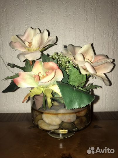 Розы декоративные с имитацией воды