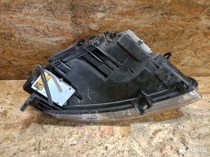 Комплект фар Audi A6 C6 дорест ксенон