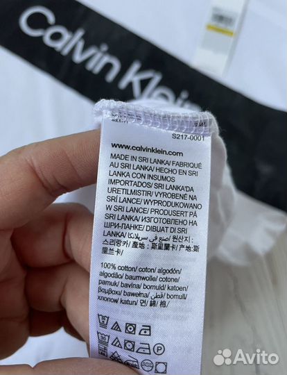 Новая оригинальная футболка calvin klein