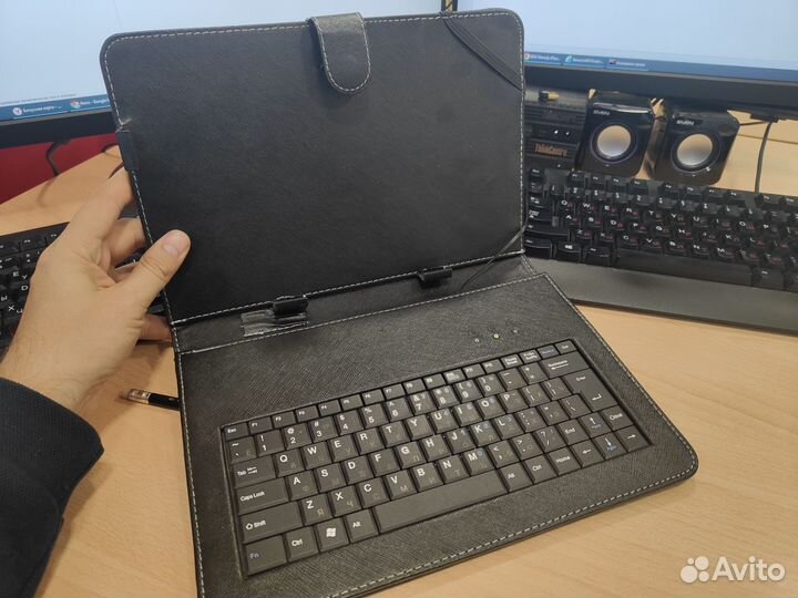 Мобильная клавиатура чехол для планшета