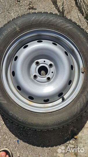 R15 Nokian Tyres Nordman 8 185/65, PCD 4x100 DIA 54.1