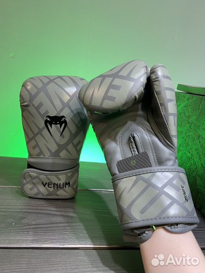 Боксерские перчатки Venum Contender 1.5 XT