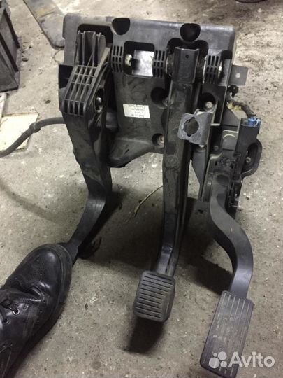 Блoк педaлeй гaз, тормoз, сцепление.Fiаt Ducаto Фи