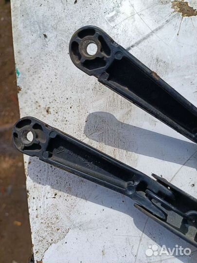 Поводок дворника Опель зафира А 2000 г