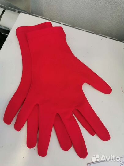 Перчатки для фигурного катания