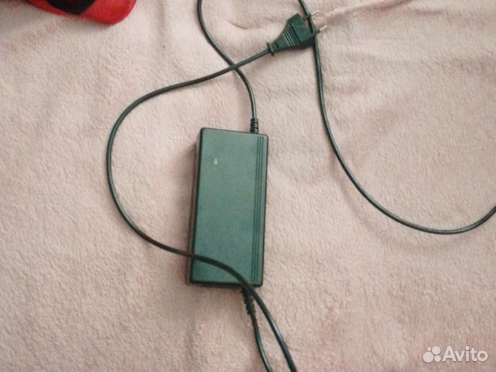 Зарядка для гироскутера