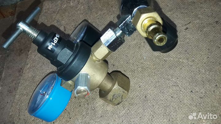 Газовый редуктор для балона аргон/кислород