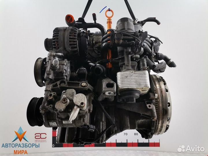 Корпус термостата Audi A4 B7 2007 038121121B