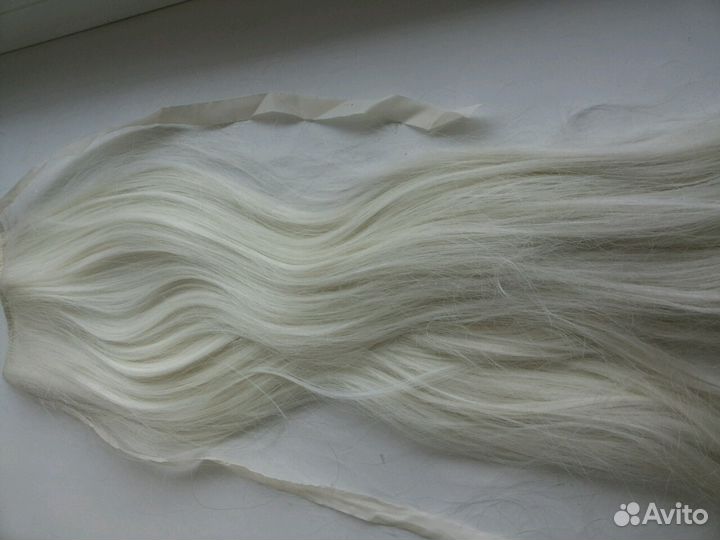 Хвост на ленте блонд 65см