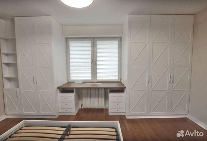 Шкаф белый в детскую