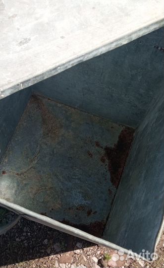 Ёмкость с крышкой