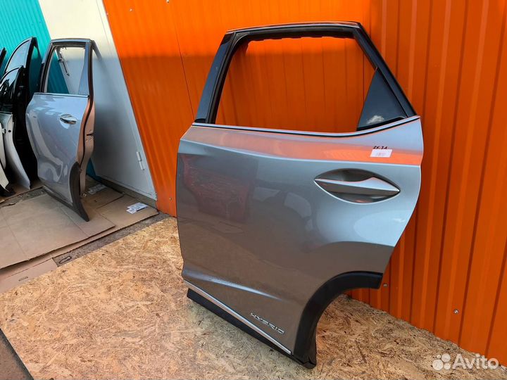 Дверь задняя левая Lexus RX 4