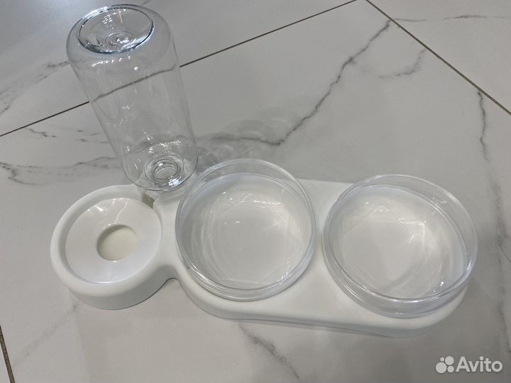 Миски для кошек и собак с автопоилкой