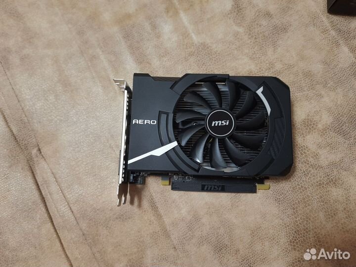 Видеокарту MSI RX550 4GB
