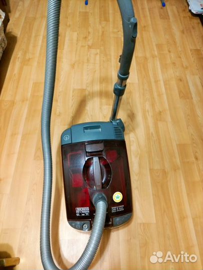 Моющий пылесос thomas pet+friends