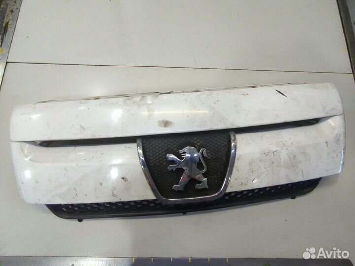 Решетка радиатора Peugeot Expert, 2005