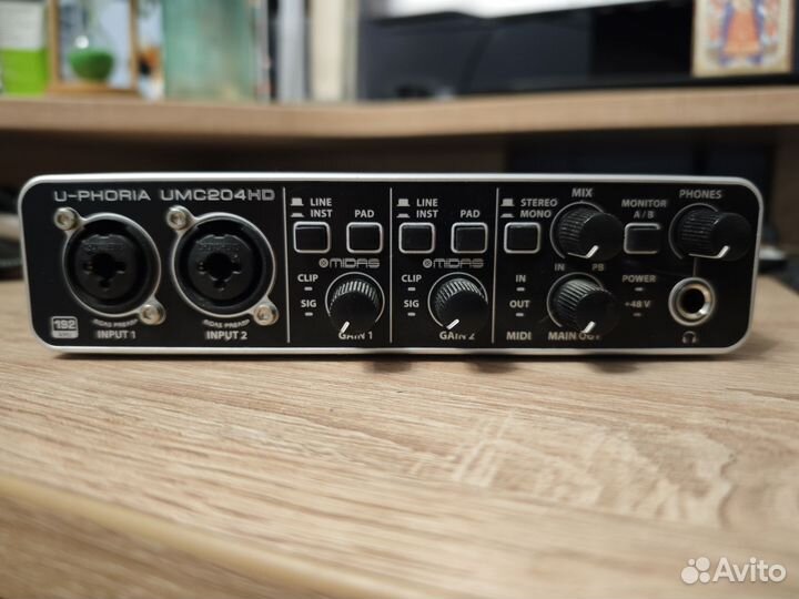 Behringer umc204hd